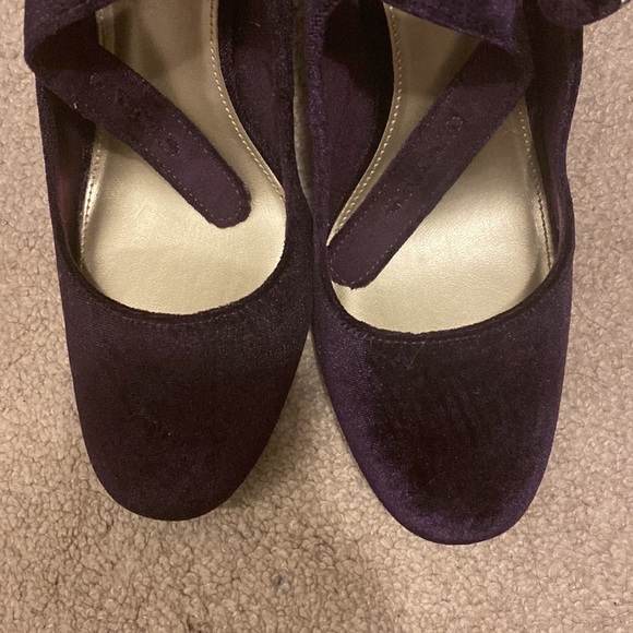 Suede Purple Block Heel (Christian Siriano) - Picture 3 of 11